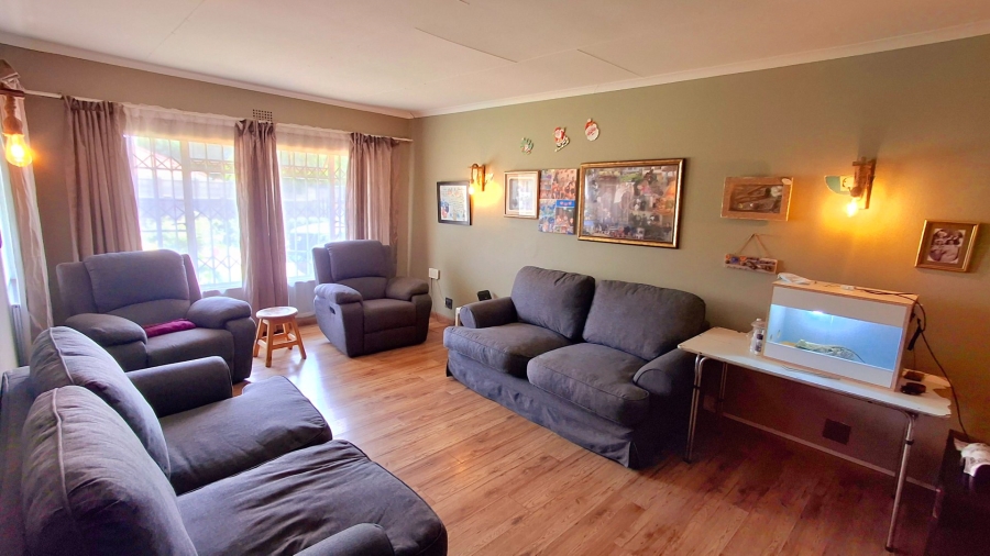 4 Bedroom Property for Sale in Vaalpark Free State